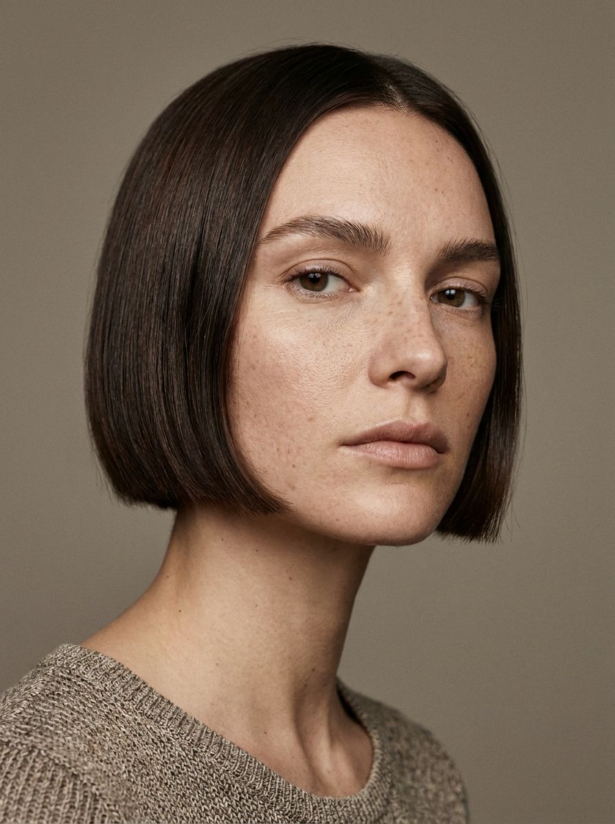 Sleek Micro Bob - Sleek Frisuren für kurze Haare
